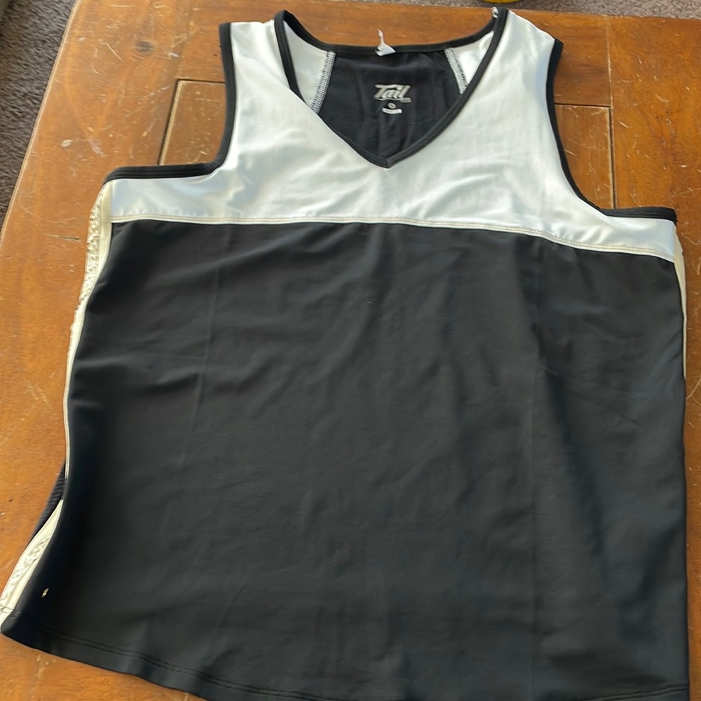 Tail tech tank top size medium